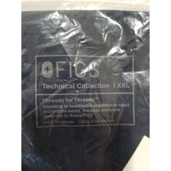 NWT FIGS Casma Three-Pocket Scrub Top in Color Navy - Size 2XL - Picture 10 of 11